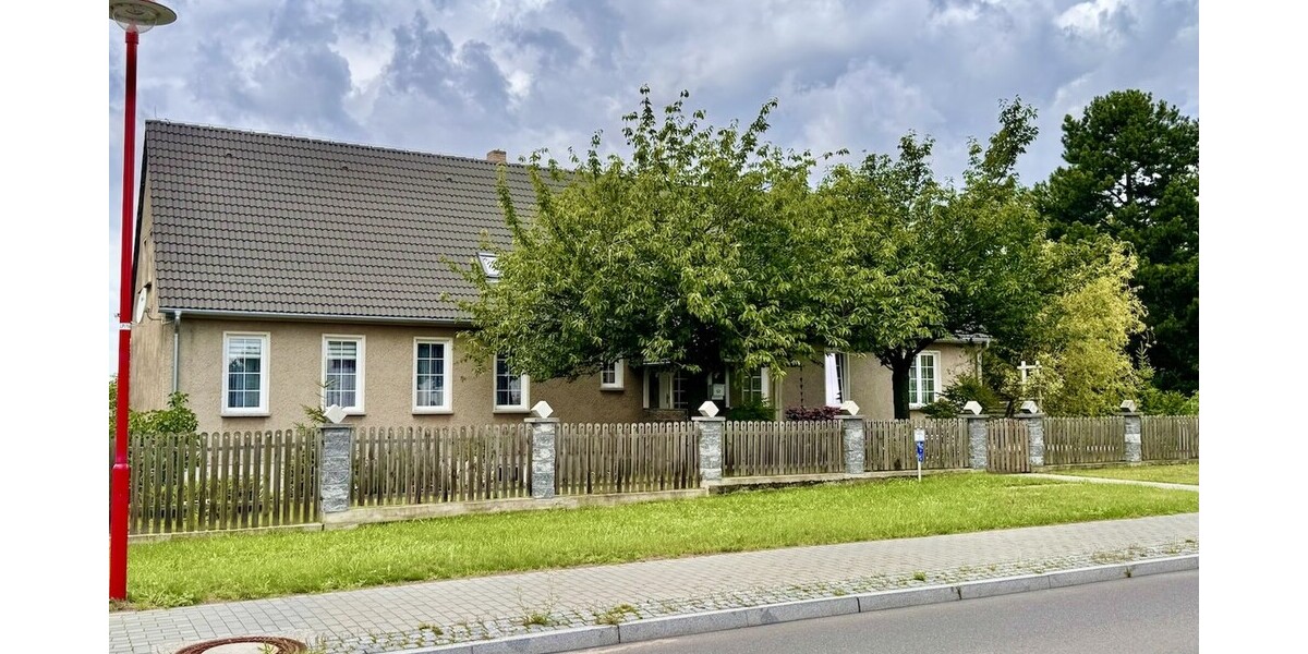 HORN IMMOBILIEN + großzügiges und elegantes Einfamilienhaus mit Einliegerwohnung und Garage in Gartz - Einliegerwohnung Gartz Gartz | Angebot:25538760