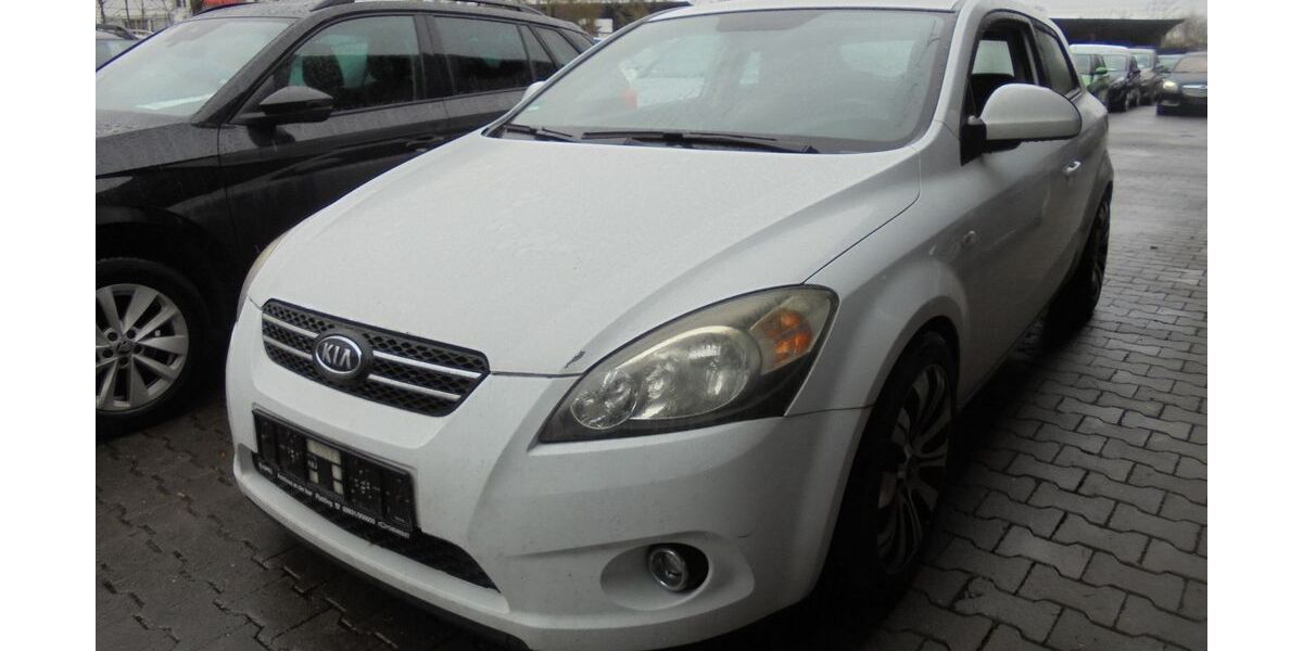 Kia ceed / Ceed 138.745 km 2.799 &euro; Regensburg 93055