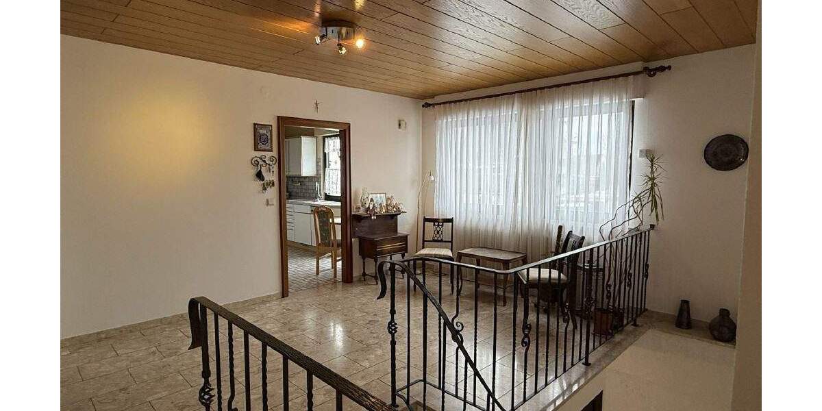 Einfamilienhaus Montabaur Eschelbach - 7 Zimmer, 215 m&sup2;, 550.000&euro; | Angebot:24597318