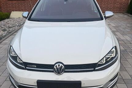 VW Golf 253.000 km 7.990 &euro; Dillenburg 35683