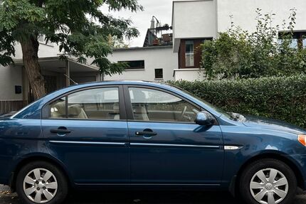 Hyundai Accent 135.643 km 3.000 &euro; Köln 50735