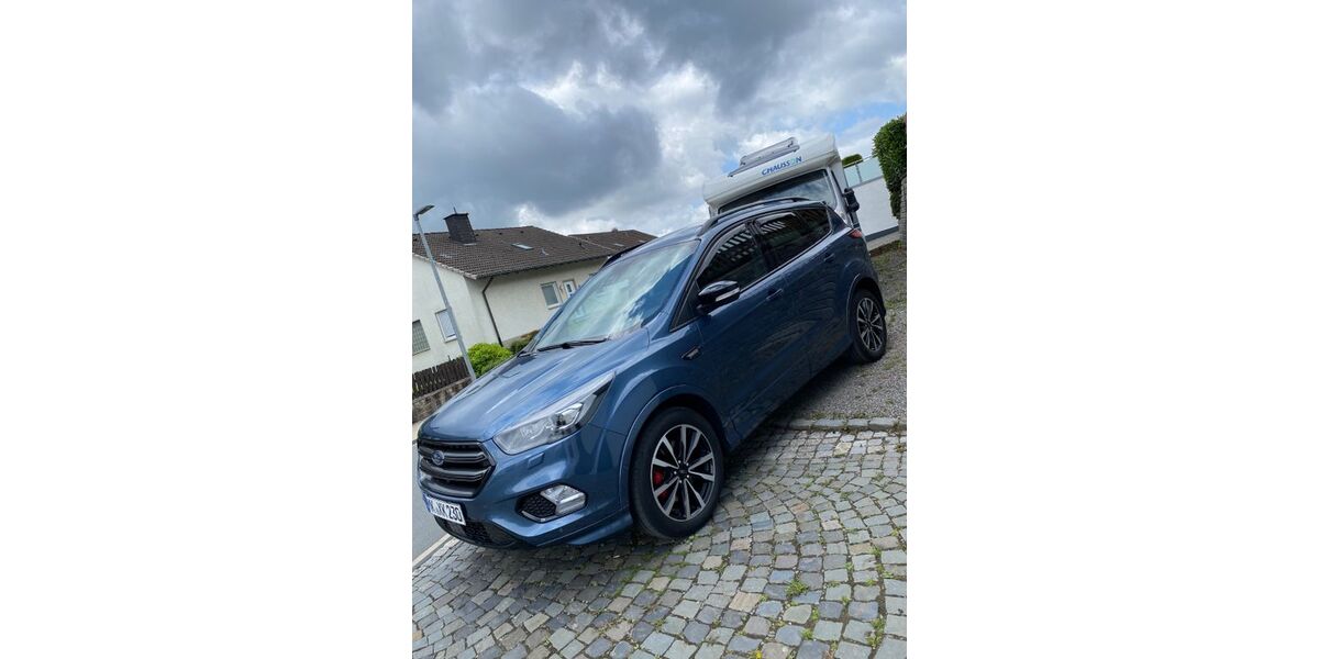 Ford Kuga 105.000 km 17.500 &euro; Altena 58762