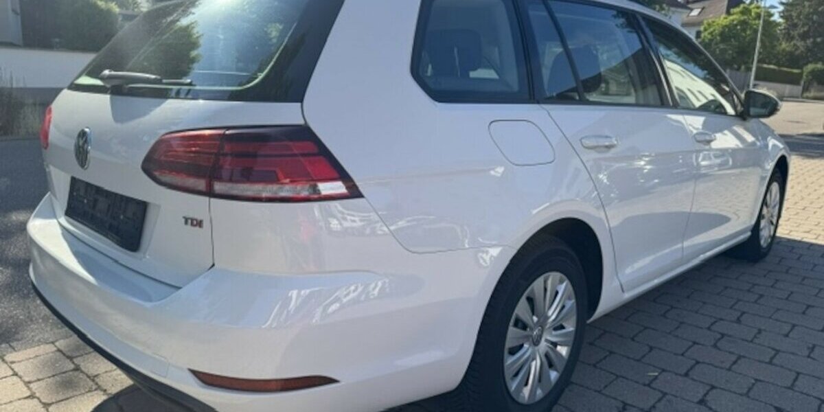 VW Golf Variant 1.6 TDI DSG Trendline Start-Stopp 196.200 km 7.990 &euro; Neckarsulm 74172