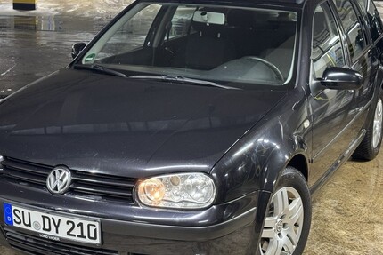 VW Golf IV Variant 190.000 km 1.690 &euro; Bonn 53111
