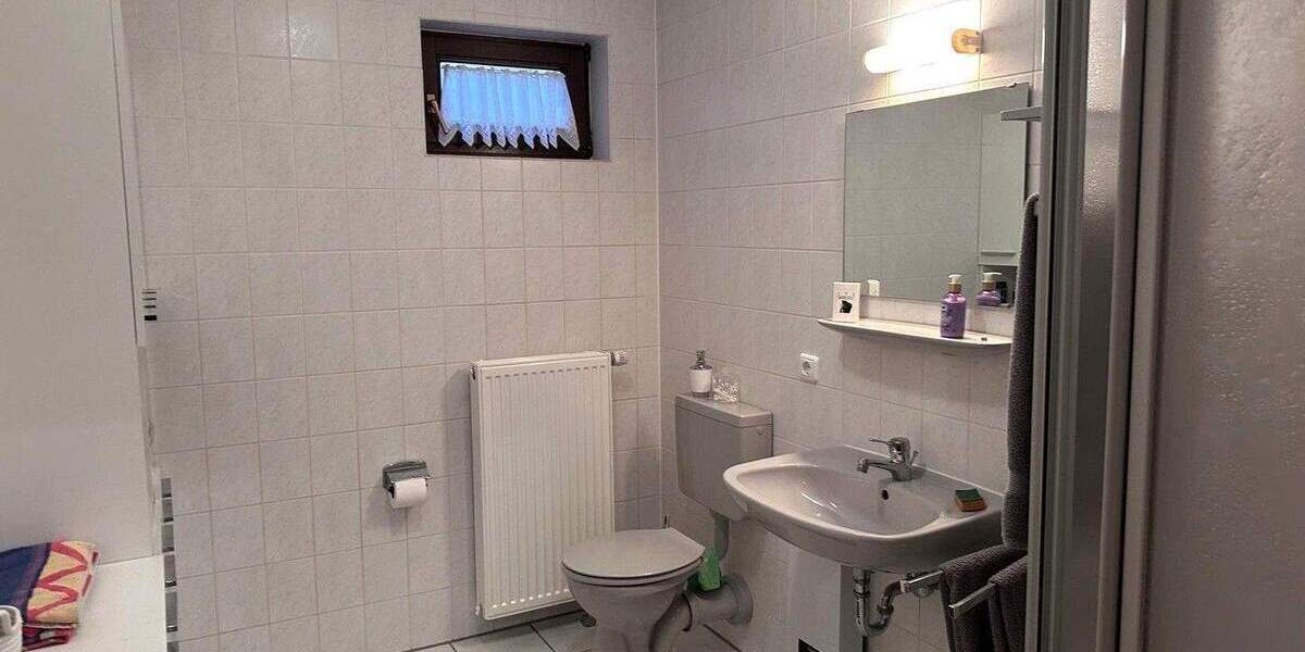 Elegantes 7 Zimmer Reihenendhaus in Rheinbach 170 qm WFL und 398 Grd. 7 zimmer