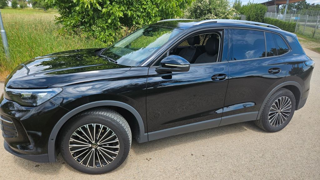 VW Tiguan 30.000 km 29.999 &euro; Leinfelden-Echterdingen (Musberg) 70771
