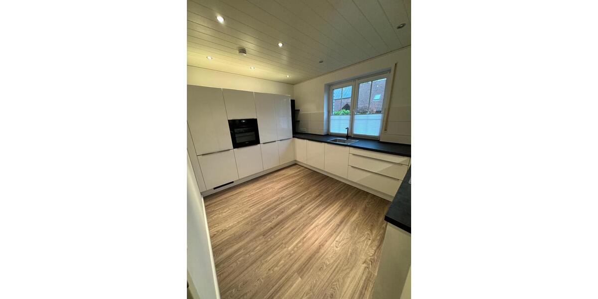 Einfamilienhaus Gifhorn - 9 Zimmer, 274 m&sup2;, 785.000&euro; | Angebot:27245842