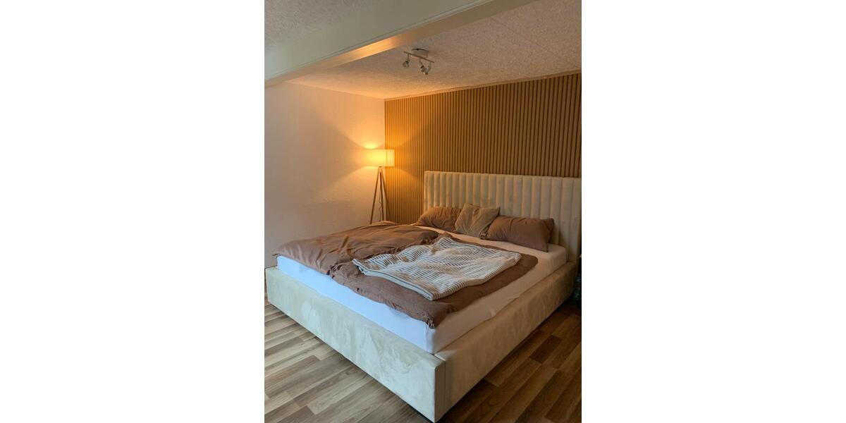 Doppelhaushälfte Schmalkalden - 4 Zimmer, 110 m&sup2;, 125.000&euro; | Angebot:26837230