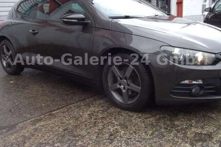 VW Scirocco 124.700 km 8.899 &euro; Berlin 12277