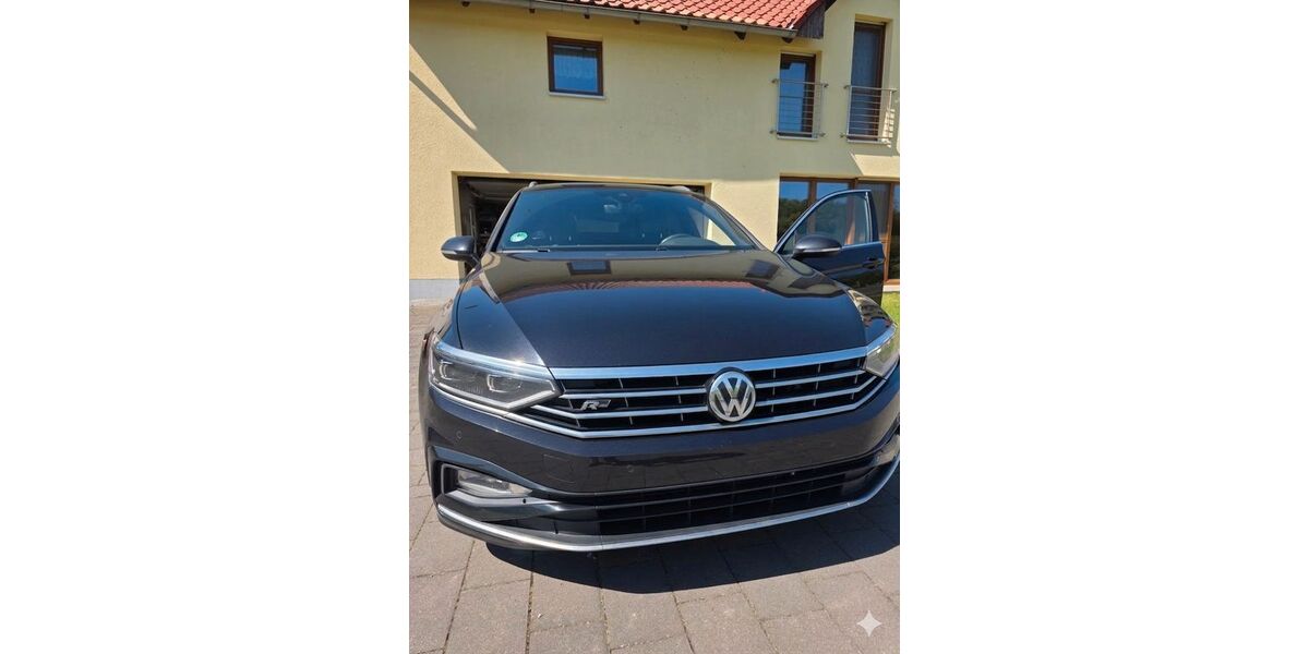 VW Passat Variant 128.000 km 19.999 &euro; Beverungen 37688