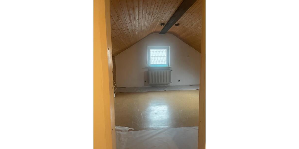 Etagenwohnung Großkrotzenburg - 5 Zimmer, 93 m&sup2;, 1.560&euro; | Angebot:24657900