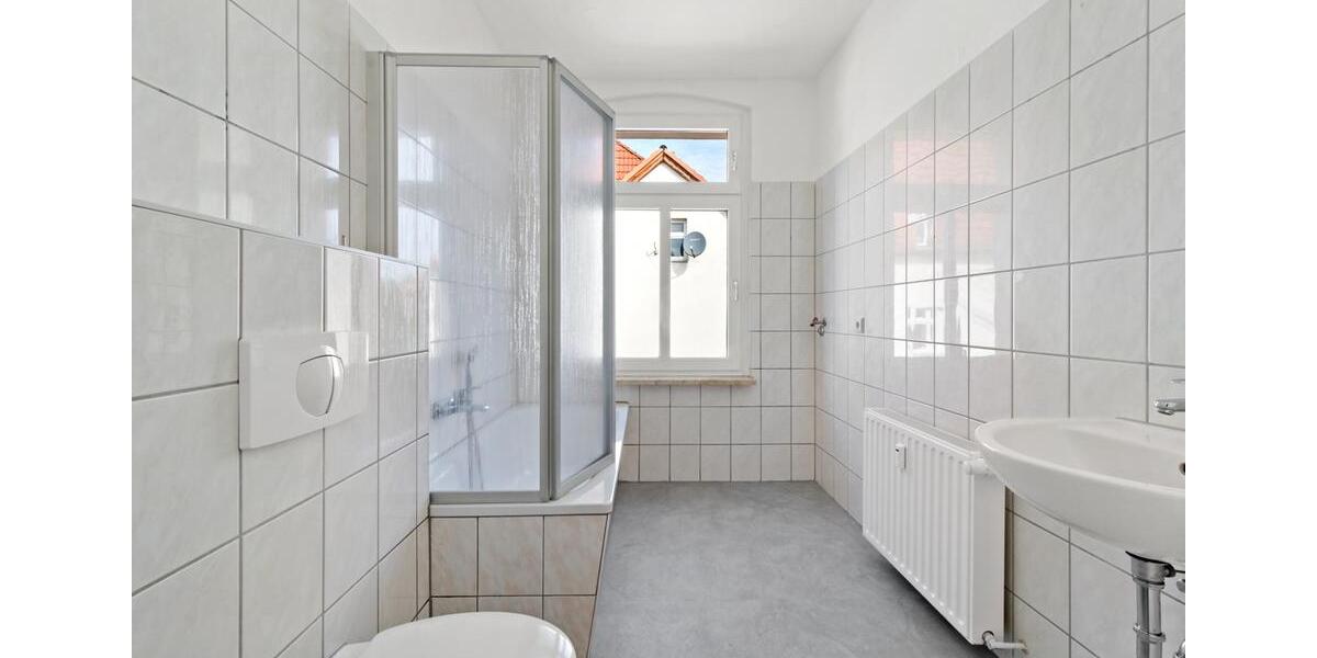 Dachgeschoßwohnung Halle (Saale) Am Wasserturm/Thaerviertel - 2 Zimmer, 60 m&sup2;, 435&euro; | Angebot:26442520