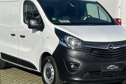 Opel Vivaro 195.000 km 9.350 € Berlin 13088