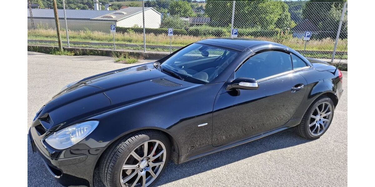 Mercedes-Benz SLK 200 88.500 km 11.900 &euro; Büchlberg 94124