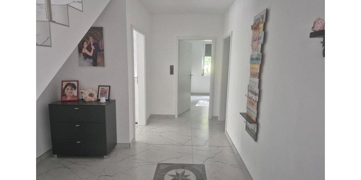 Doppelhaushälfte Bergen - 5 Zimmer, 137 m&sup2;, 335.000&euro; | Angebot:26883085