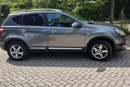 Nissan Qashqai 144.000 km 7.600 &euro; Hamburg 22559