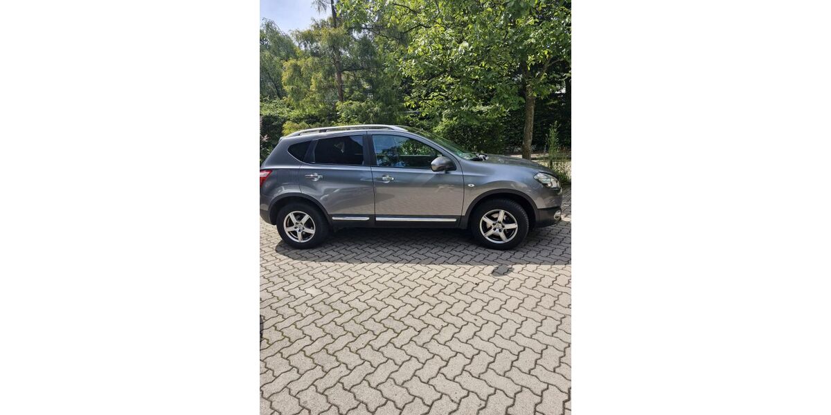 Nissan Qashqai 144.000 km 7.600 &euro; Hamburg 22559