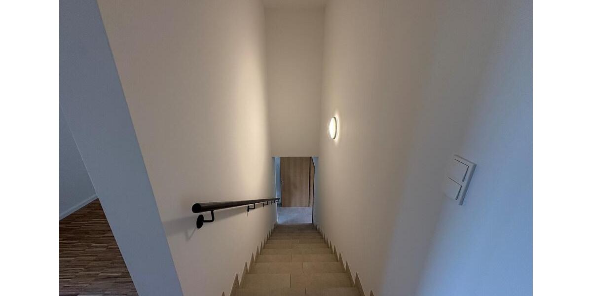 Maisonettenwohnung Saarbrücken Neue Bremm - 4 Zimmer, 95 m&sup2;, 1.045&euro; | Angebot:24780730