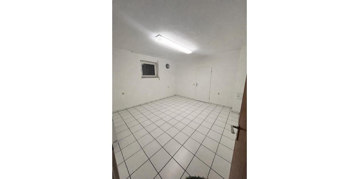 Erdgeschoßwohnung Pelm - 3 Zimmer, 100 m&sup2;, 650&euro; | Angebot:26446245