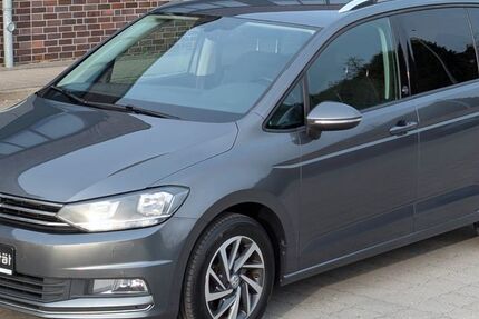 VW Touran 258.041 km 11.690 &euro; BARSBÜTTEL 22885