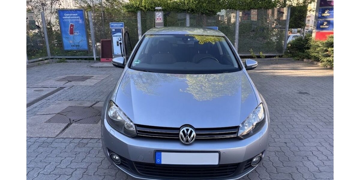 VW Golf 152.500 km 3.000 &euro; Berlin 12109
