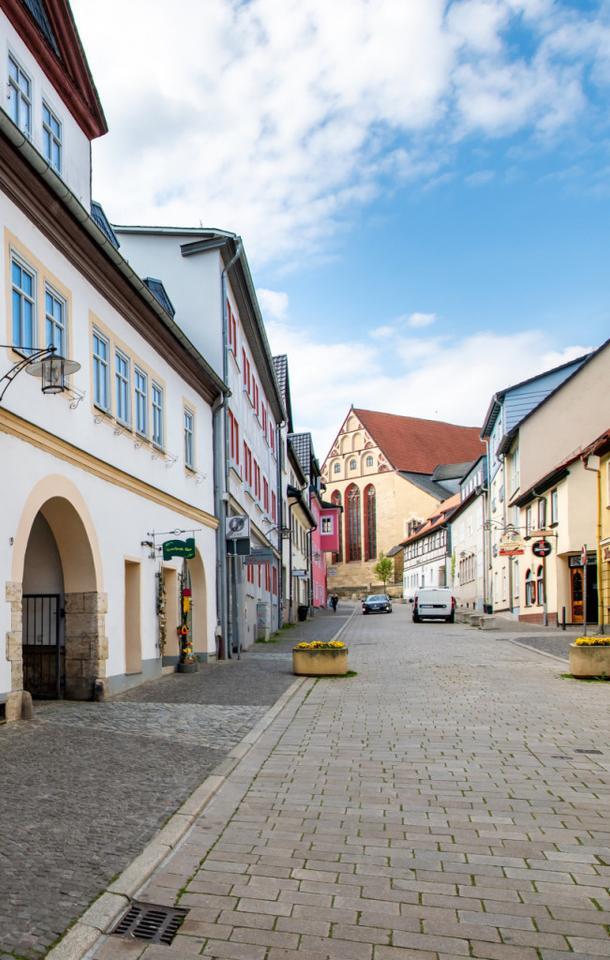 Attraktive Gewerbefläche im Stadtkern von Saalfeld zu vermieten zimmer