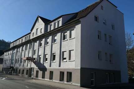 Einzelhandel in Ebhausen 880 € 130.5 m² zimmer