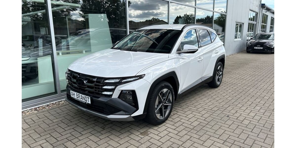 Hyundai TUCSON 25.351 km 28.990 &euro; Rostock 18146