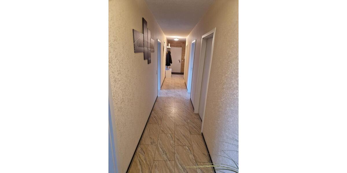 Etagenwohnung Villingen-Schwenningen Schwenningen - 4.5 Zimmer, 105 m&sup2;, 300.000&euro; | Angebot:27020633