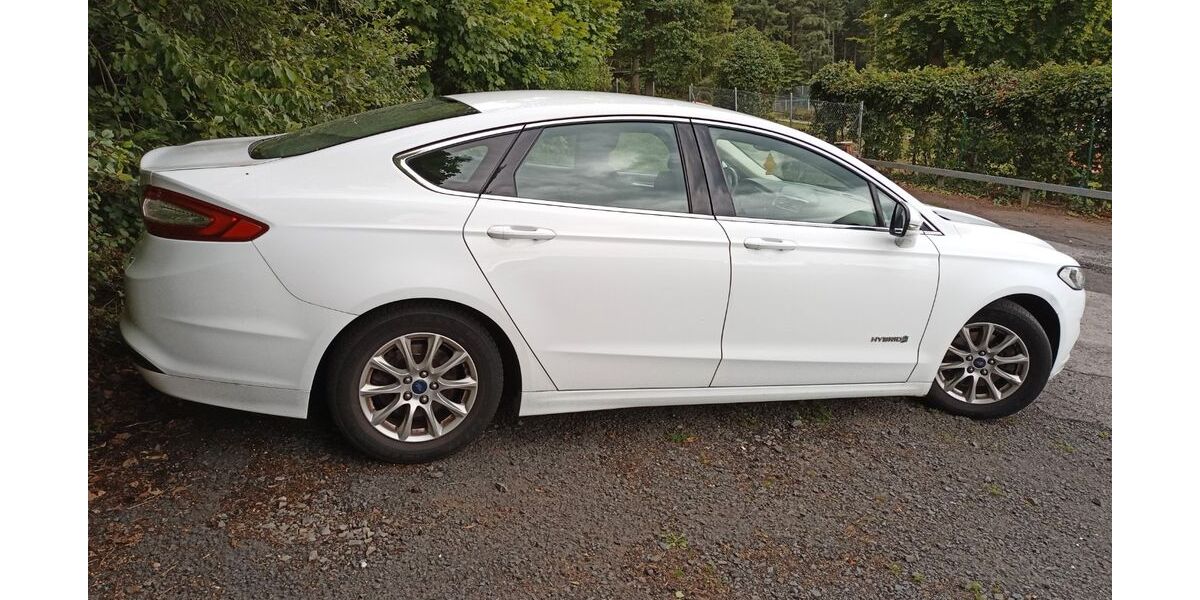 Ford Mondeo 179.950 km 8.400 € Glashütten 61479