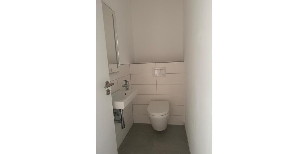 Etagenwohnung Erfurt - 5 Zimmer, 140 m&sup2;, 1.950&euro; | Angebot:26039468