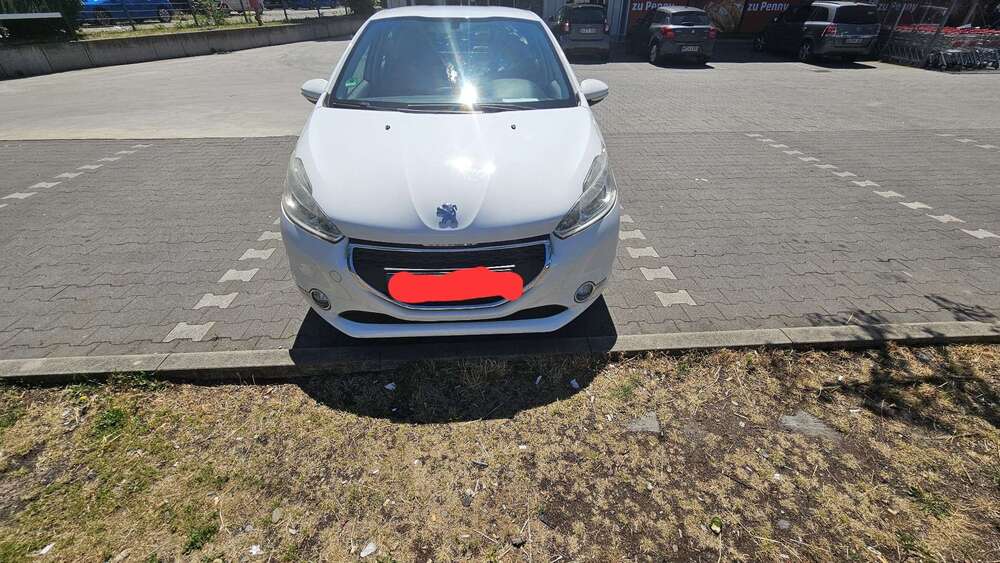 Peugeot 208 186.800 km 3.200 &euro; Darmstadt 64289
