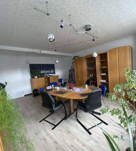 Bürogebäude vermietet in günstiger Ortslage - Gewerbeobjekt Schönheide Neuheide | Angebot:25475821