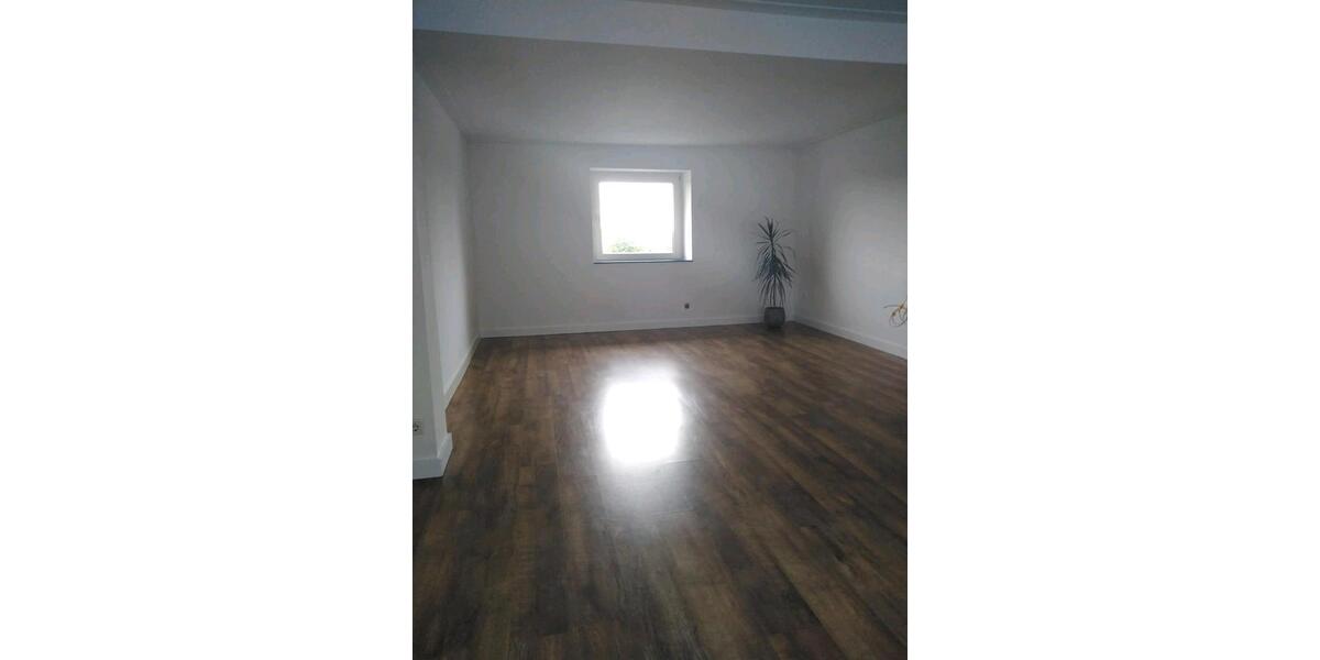 Doppelhaushälfte Bestwig - 2 Zimmer, 98 m&sup2;, 700&euro; | Angebot:25871384