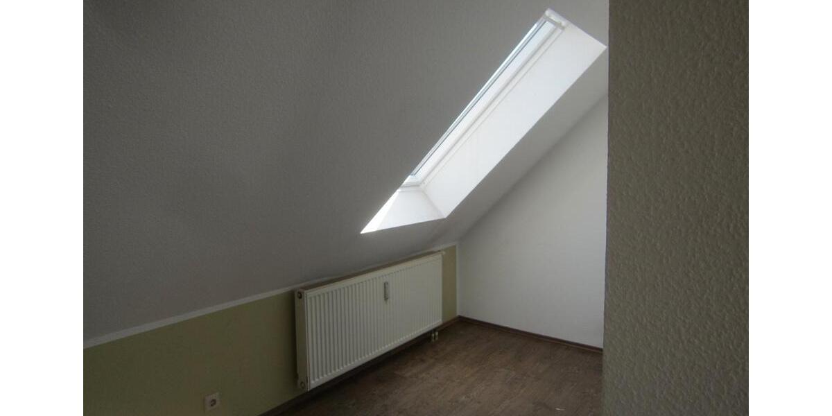 Dachgeschoßwohnung Burg - 3 Zimmer, 96 m&sup2;, 626&euro; | Angebot:26323293