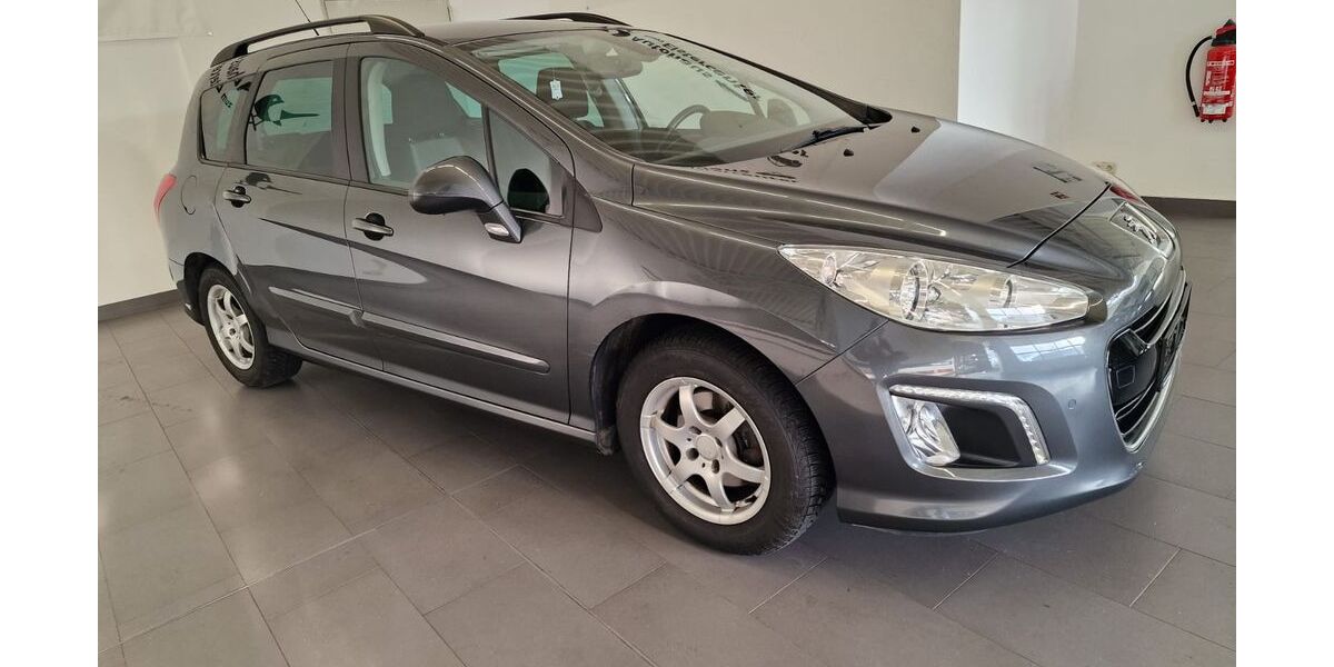 Peugeot 308 142.000 km 6.990 &euro; Elsterwerda 04910