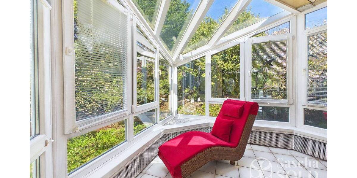 Großzügiges Anwesen in ruhiger Waldrandlage - Pool, Sauna, Wintergarten, Balkon u. Doppelgarage - Einfamilienhaus Spiesen-Elversberg Elversberg | Angebot:26178654