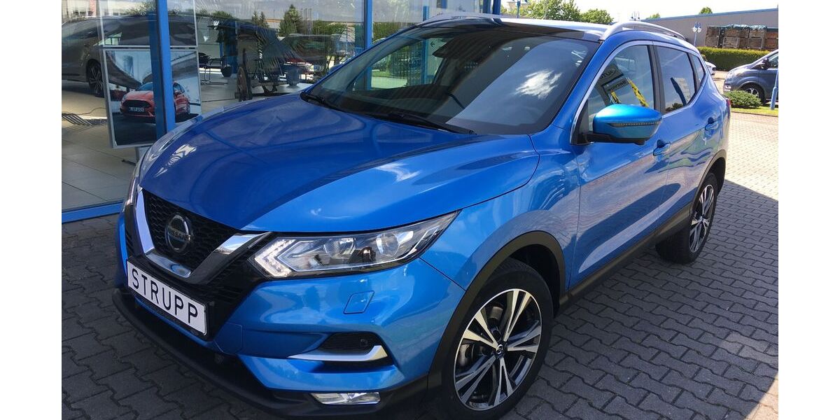 Nissan Qashqai 121.800 km 15.000 &euro; Triptis 07819