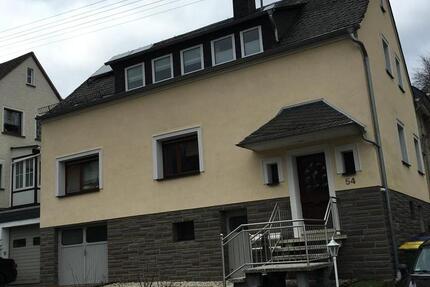 Haus Burbach - 8 Zimmer, 236 m&sup2;, 365.000&euro; | Angebot:26519982
