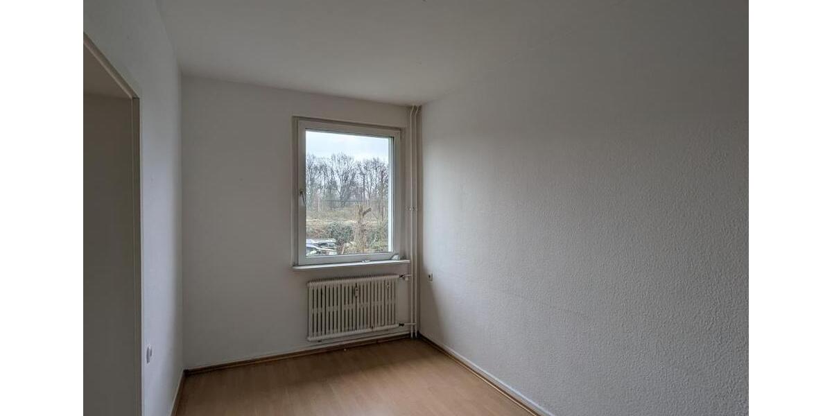 Etagenwohnung Duisburg Hamborn - 5 Zimmer, 95 m&sup2;, 749&euro; | Angebot:25743427