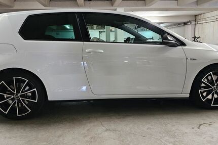 VW Golf 73.000 km 32.400 &euro; Neckargemünd 69151