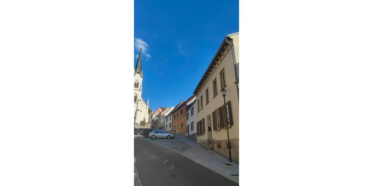 Reihenhaus Naumburg (Saale) - 7 Zimmer, 180 m&sup2;, 840&euro; | Angebot:26305149