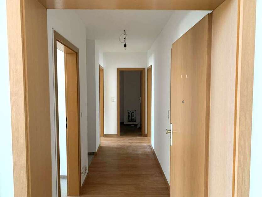 Wohnung zum Mieten in Chemnitz 395 € 78.21 m²