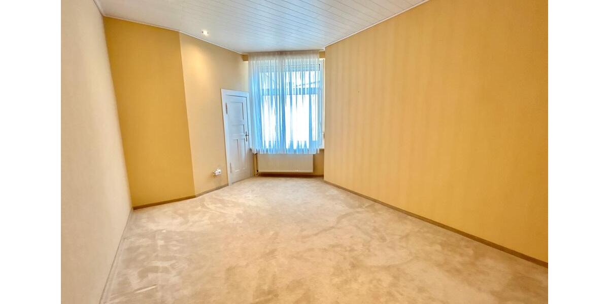 Elegante 5-Zimmer-Altbauwohnung mit Balkon in begehrter Lage Magdeburgs 5 zimmer