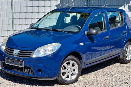 Dacia Sandero 97.803 km 2.950 &euro; Chemnitz 09114