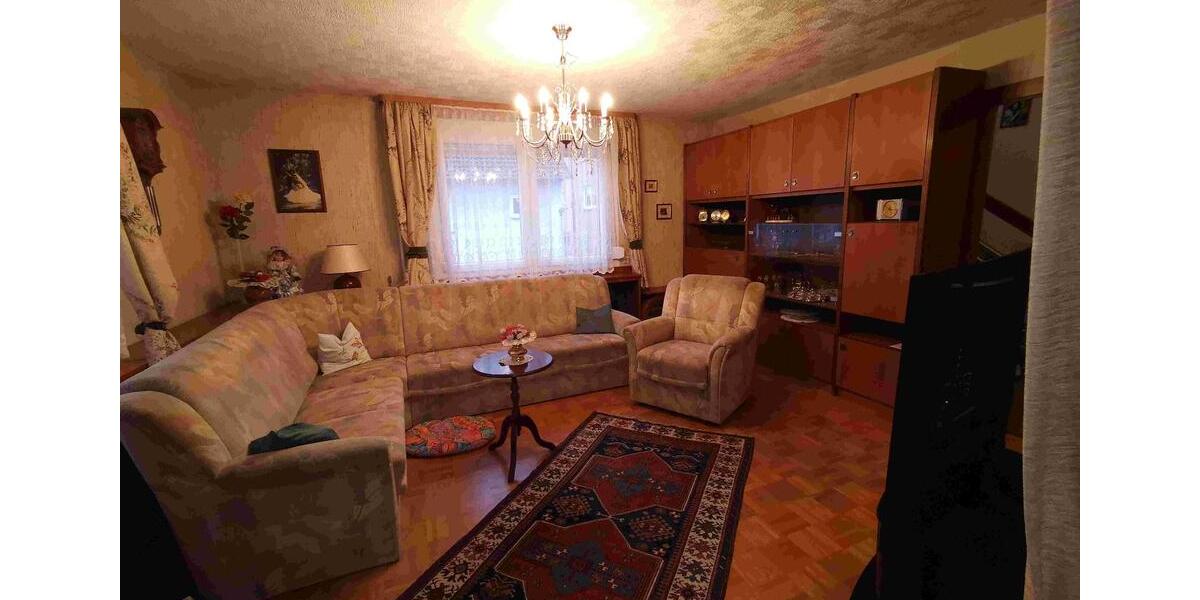 Einfamilienhaus Villingen-Schwenningen Schwenningen - 6 Zimmer, 134 m&sup2;, 260.000&euro; | Angebot:26299728