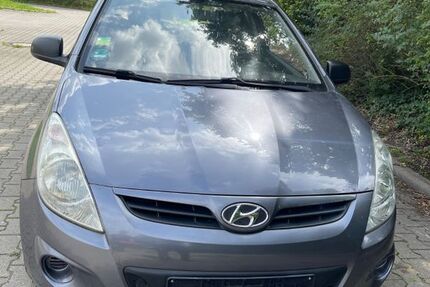 Hyundai i20 120.000 km 2.750 &euro; Schönefeld 12529