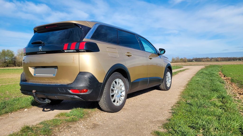 Peugeot 5008 215.000 km 10.900 &euro; Kehl 77694