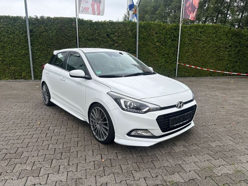 i20