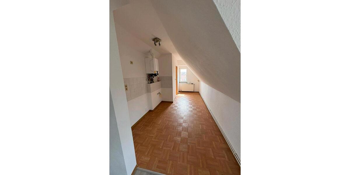 Dachgeschoßwohnung Mühlhausen (Thüringen) - 2 Zimmer, 60 m&sup2;, 285&euro; | Angebot:26304971